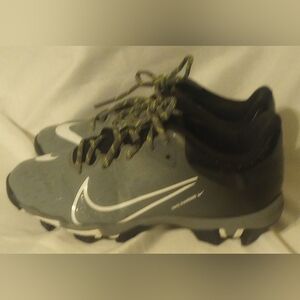 Nike Hyper Diamond 4 Softball Cleats Size 4.5Y